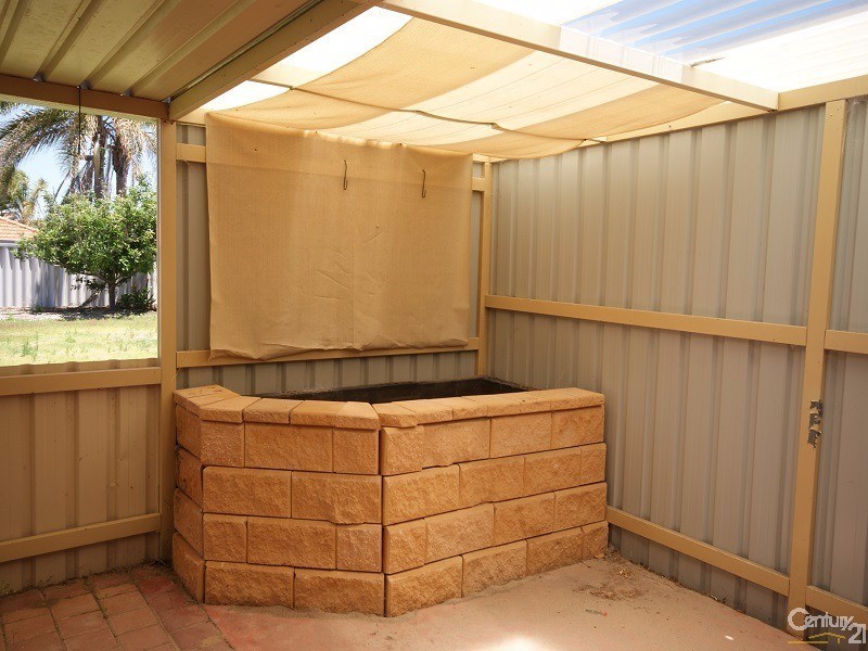 13 Redfin Close, Warnbro WA 6169