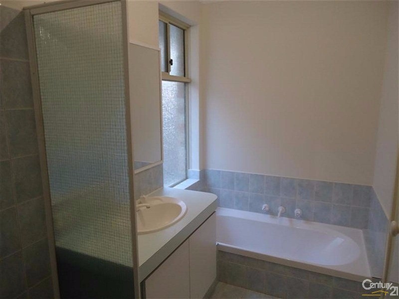 3/6 Dowling Street, Rockingham WA 6168