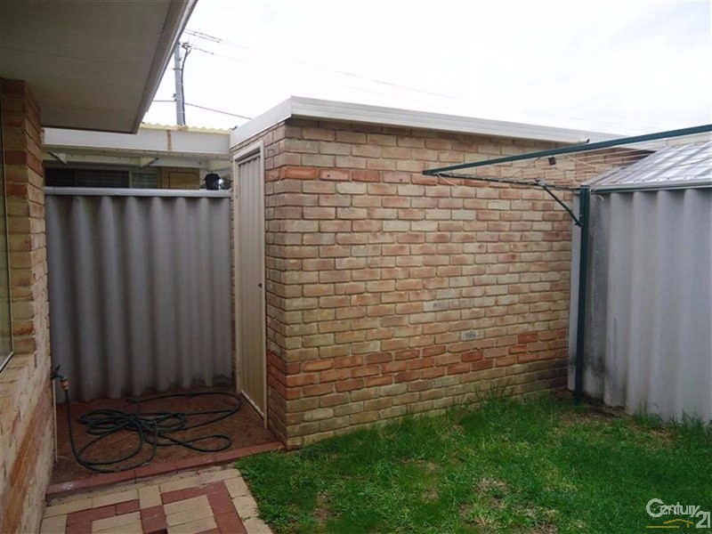 3/6 Dowling Street, Rockingham WA 6168