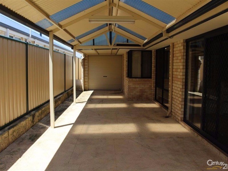 7 Wittecarra Crescent, Port Kennedy WA 6172