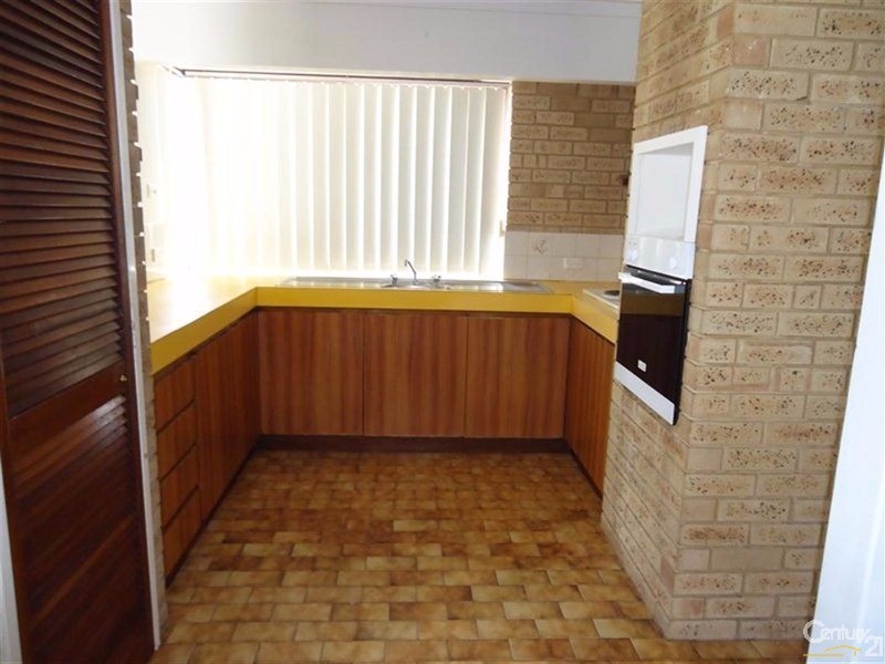 31 Cutter Road, Waikiki WA 6169