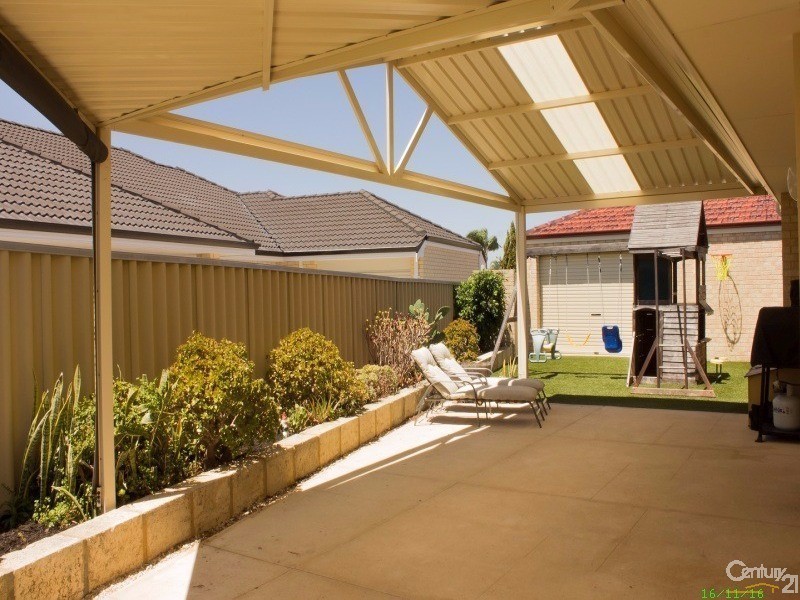10 Montmartre Green, Port Kennedy WA 6172