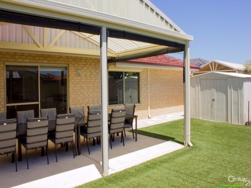 10 Montmartre Green, Port Kennedy WA 6172