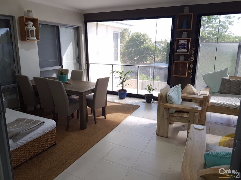 8/82 Lewington Street, Rockingham WA 6168