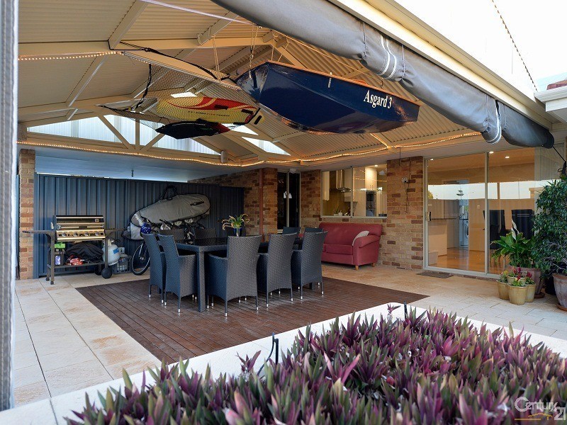 10 Silvertop Circle, Warnbro WA 6169