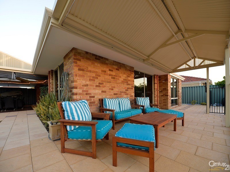 10 Silvertop Circle, Warnbro WA 6169