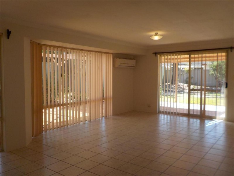 13 Parkland Drive, Warnbro WA 6169