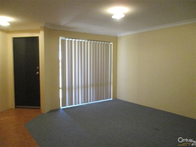 102 Hawker Street, Shoalwater WA 6169