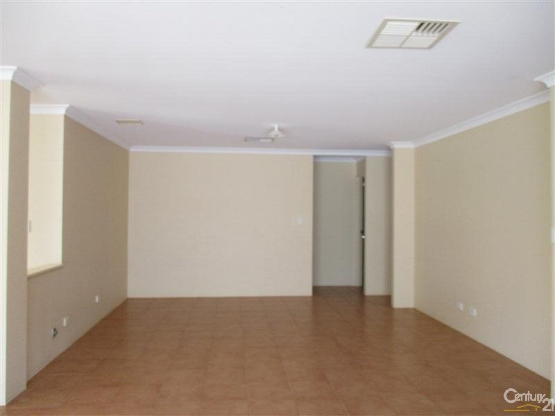 102 Hawker Street, Shoalwater WA 6169