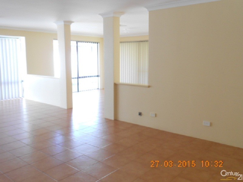 102 Hawker Street, Shoalwater WA 6169