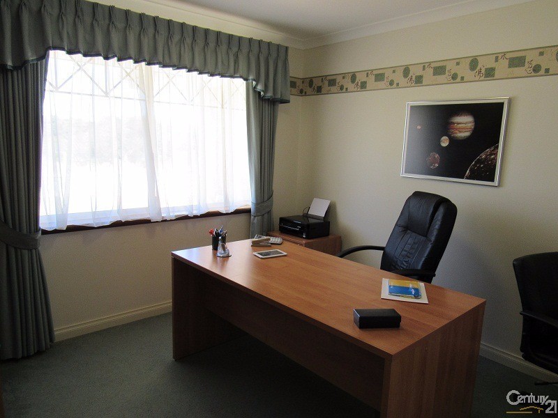 14 Bayeux Avenue, Port Kennedy WA 6172