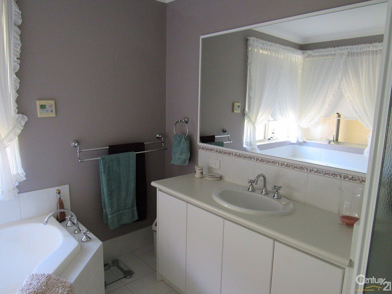 14 Bayeux Avenue, Port Kennedy WA 6172