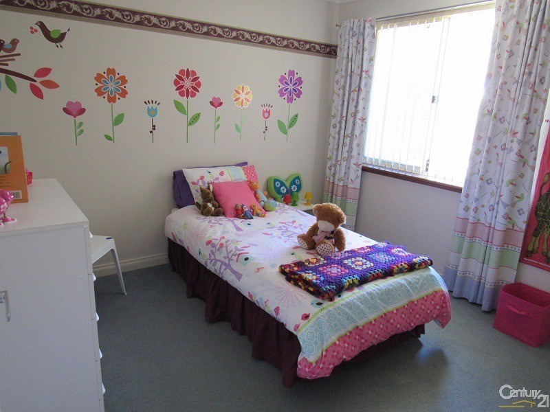 14 Bayeux Avenue, Port Kennedy WA 6172