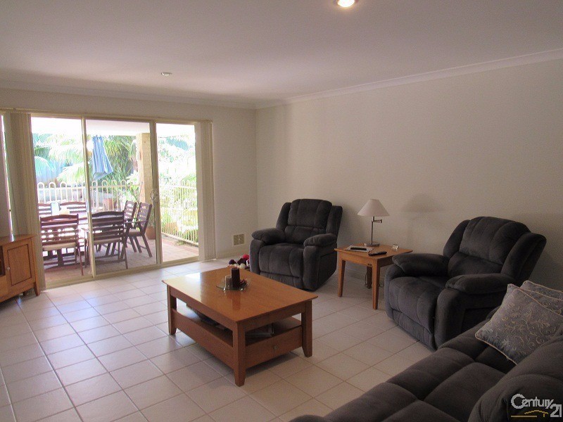 14 Bayeux Avenue, Port Kennedy WA 6172