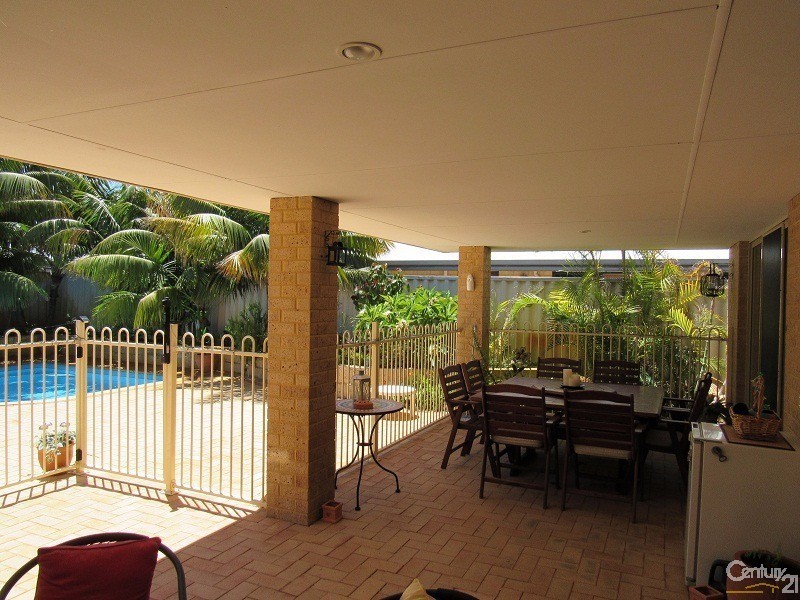 14 Bayeux Avenue, Port Kennedy WA 6172