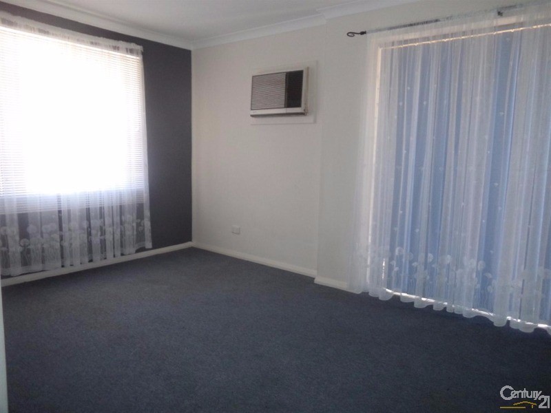 29 Studzor Street, Warnbro WA 6169