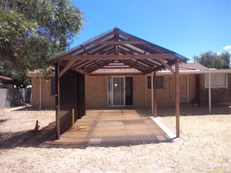29 Studzor Street, Warnbro WA 6169