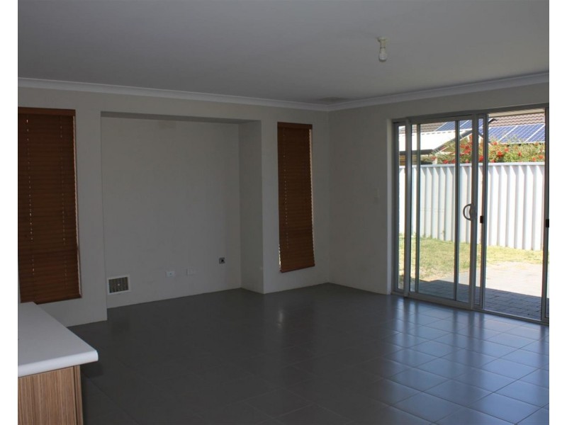 9 Celtic Crescent, Shoalwater WA 6169