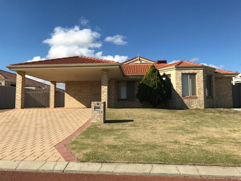 18 Morfontaine Parade, Port Kennedy WA 6172