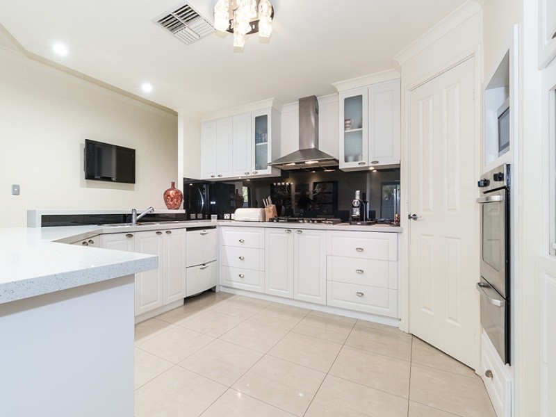 14 Lyttleton Street, Rockingham WA 6168