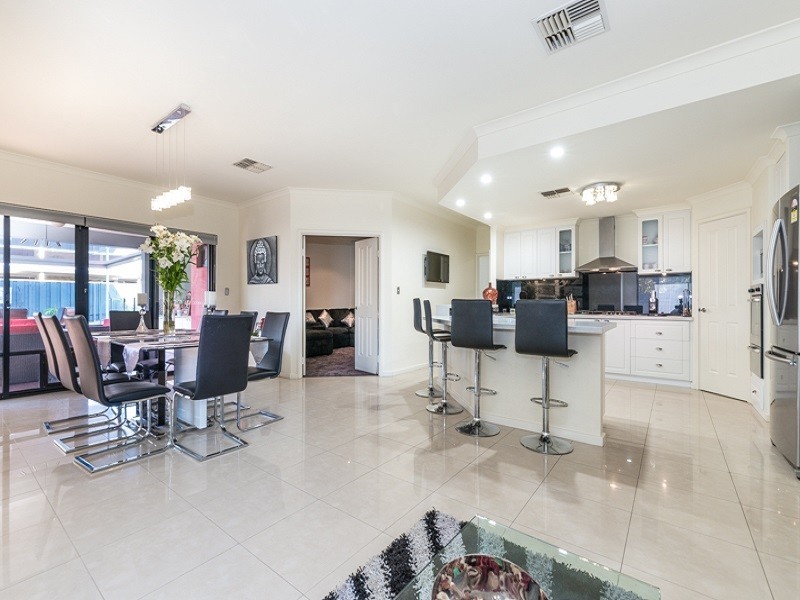 14 Lyttleton Street, Rockingham WA 6168