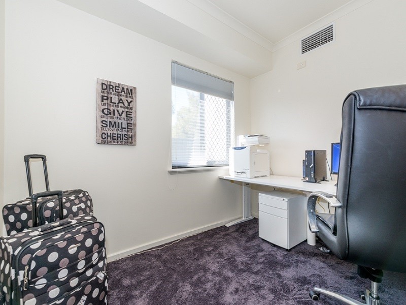 14 Lyttleton Street, Rockingham WA 6168