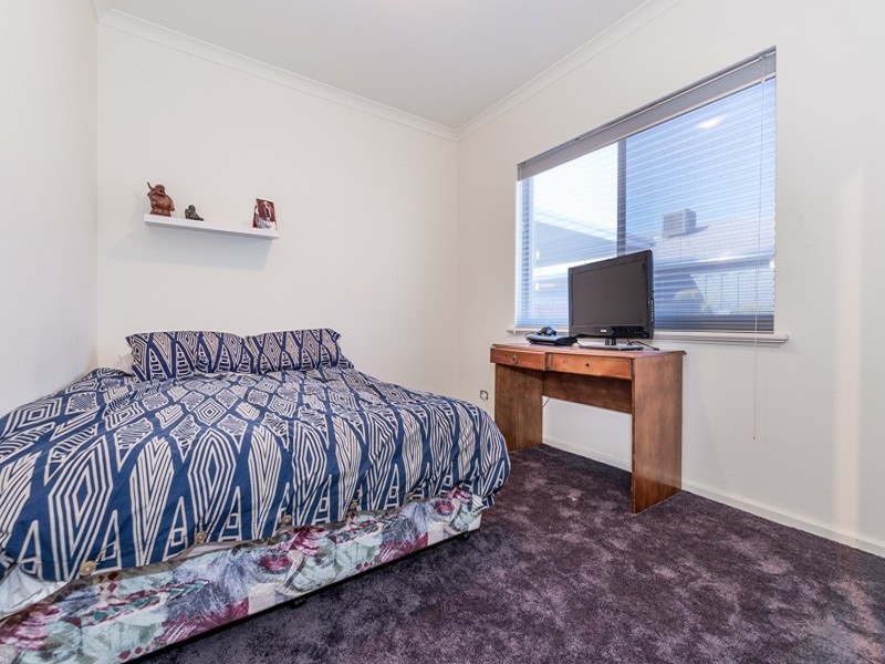 14 Lyttleton Street, Rockingham WA 6168