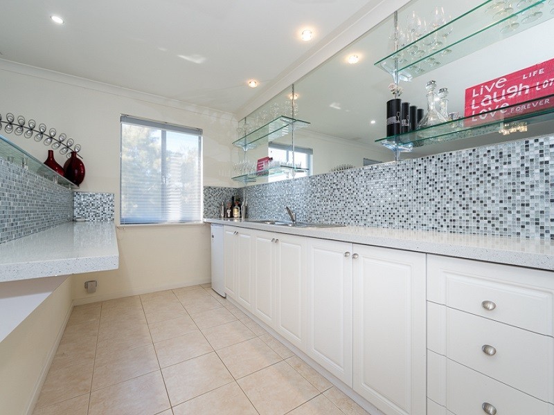 14 Lyttleton Street, Rockingham WA 6168