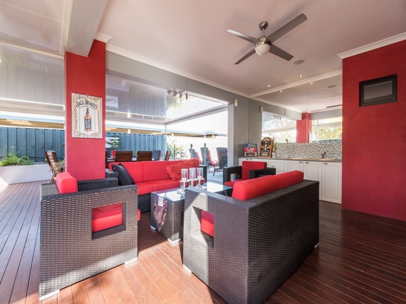 14 Lyttleton Street, Rockingham WA 6168