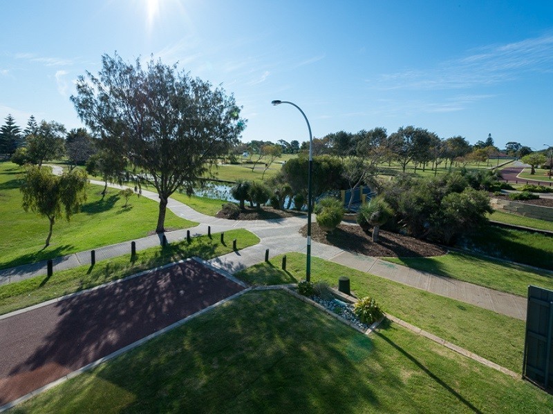 14 Lyttleton Street, Rockingham WA 6168