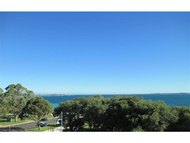 15/43 Rockingham Beach Road, Rockingham WA 6168