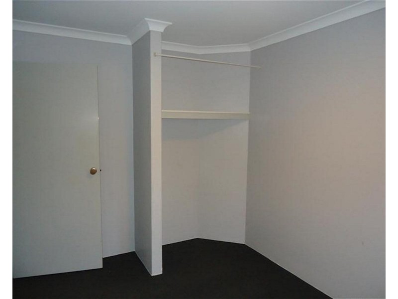 17 Kentia Close, Warnbro WA 6169