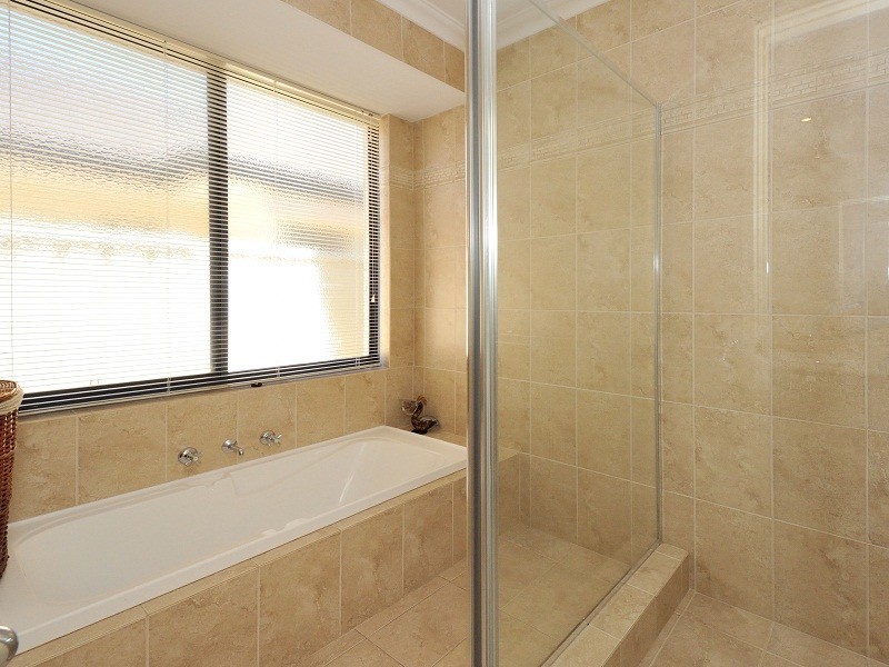 13 Lowlands Crescent, Secret Harbour WA 6173