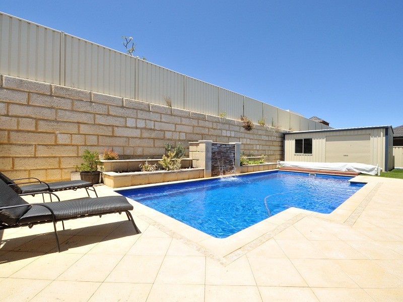 13 Lowlands Crescent, Secret Harbour WA 6173