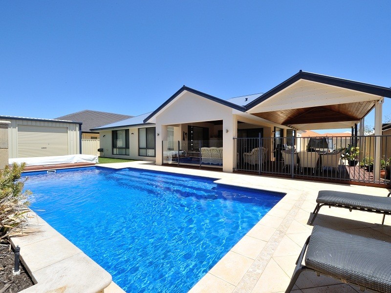 13 Lowlands Crescent, Secret Harbour WA 6173