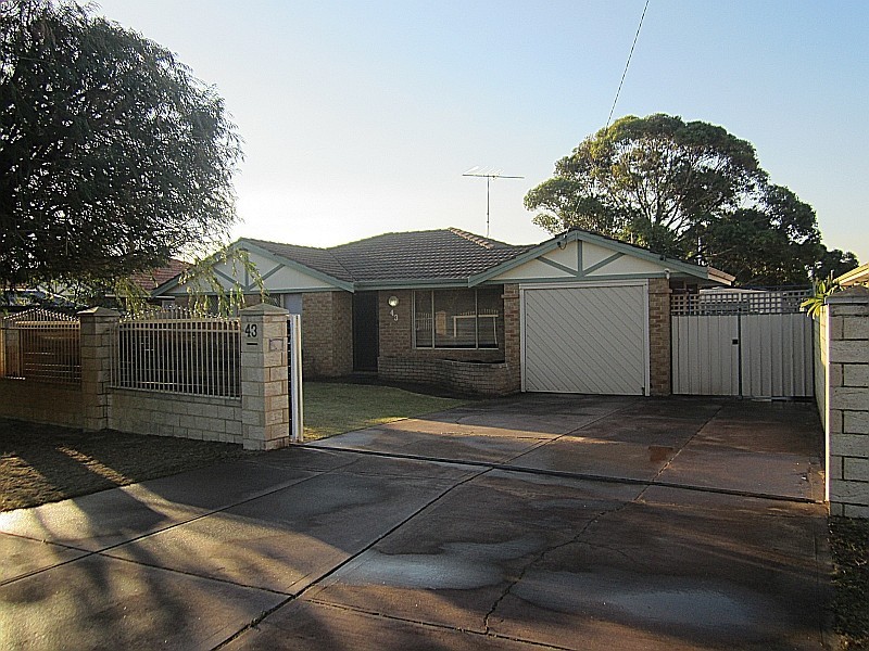 43 Kurrajong Road, Safety Bay WA 6169