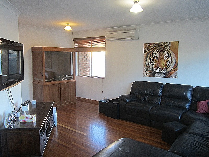 43 Kurrajong Road, Safety Bay WA 6169