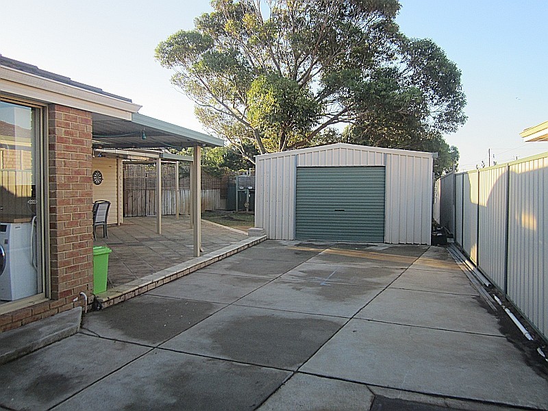 43 Kurrajong Road, Safety Bay WA 6169
