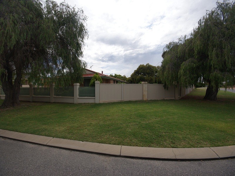 14 Ecclestone Street, Warnbro WA 6169
