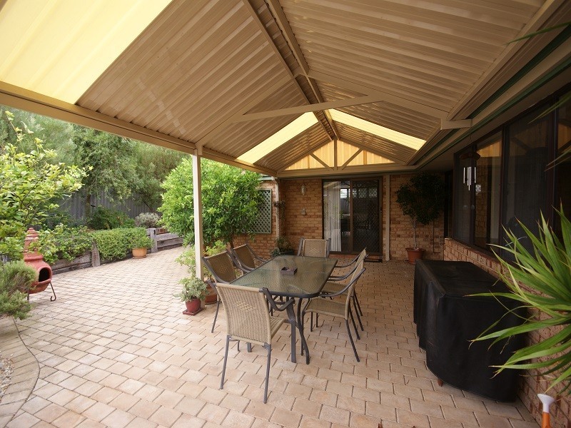 14 Ecclestone Street, Warnbro WA 6169