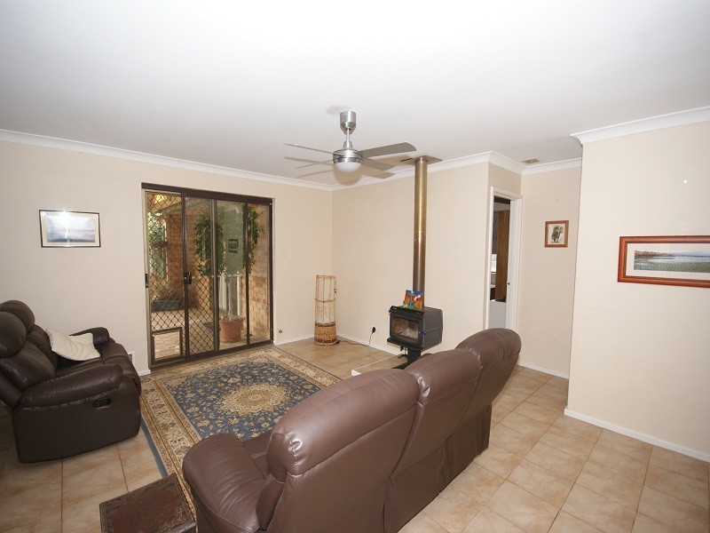 14 Ecclestone Street, Warnbro WA 6169