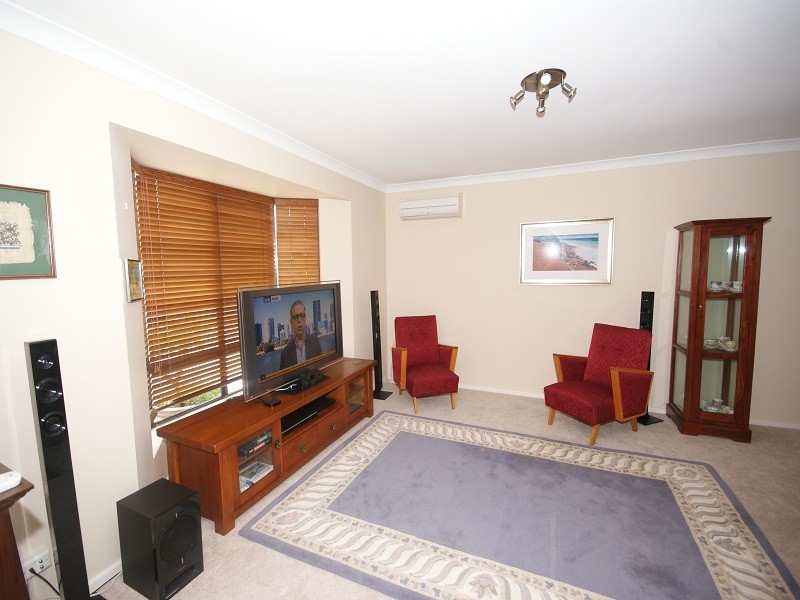 14 Ecclestone Street, Warnbro WA 6169