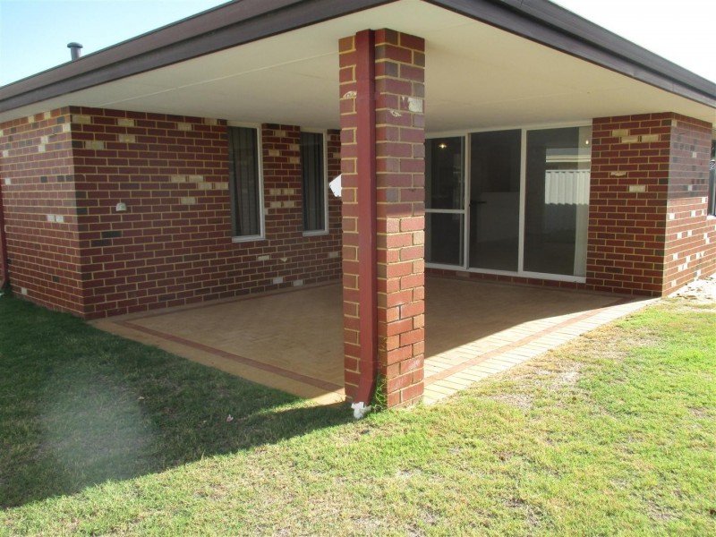 10 Yellowtail Road, Shoalwater WA 6169