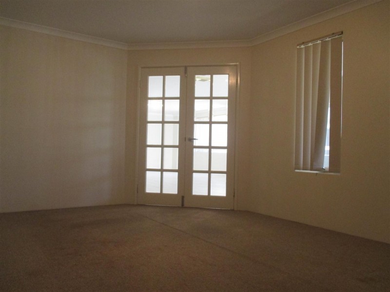 10 Yellowtail Road, Shoalwater WA 6169