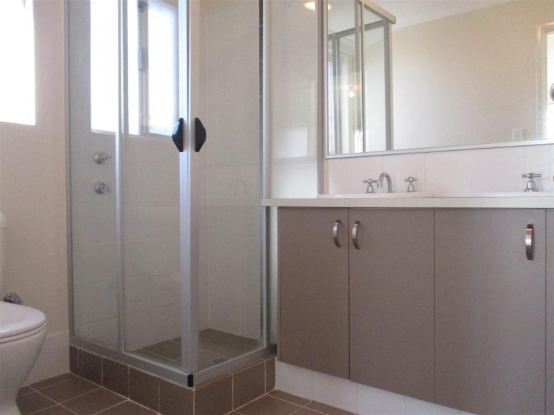 10 Yellowtail Road, Shoalwater WA 6169