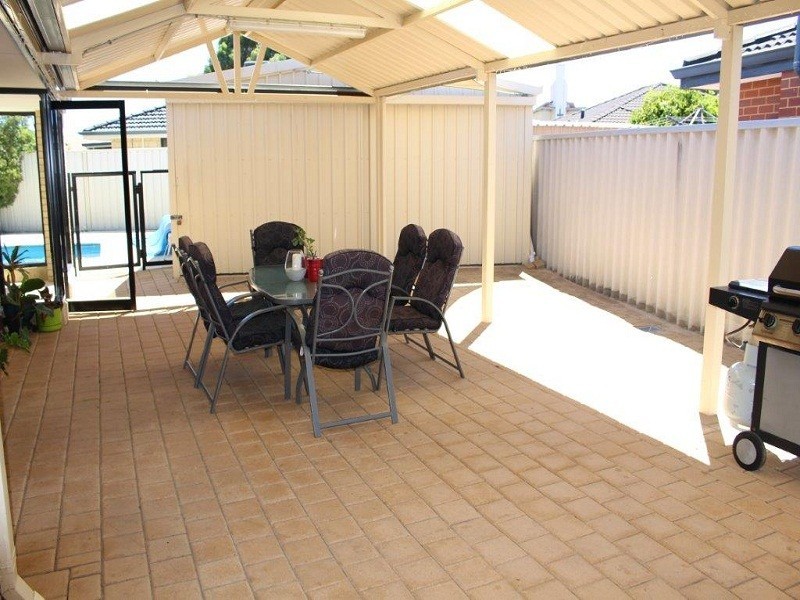 5 Uist Court, Port Kennedy WA 6172