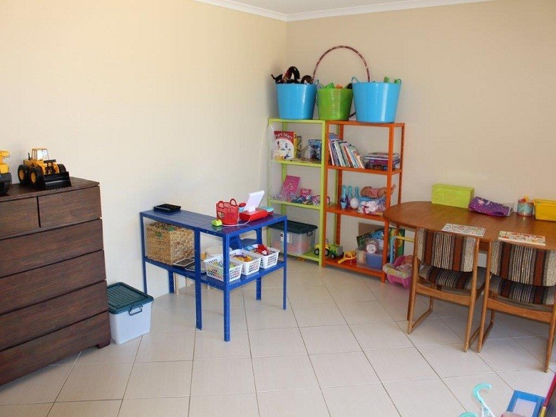 5 Uist Court, Port Kennedy WA 6172