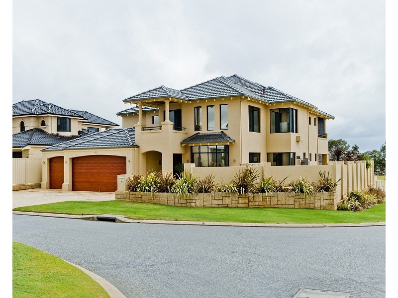 2 Hassars Road, Secret Harbour WA 6173