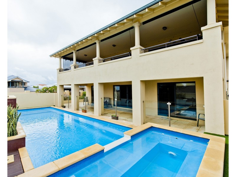 2 Hassars Road, Secret Harbour WA 6173