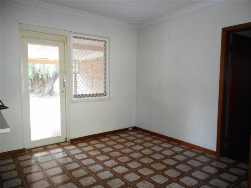 14 Houston Street, Rockingham WA 6168